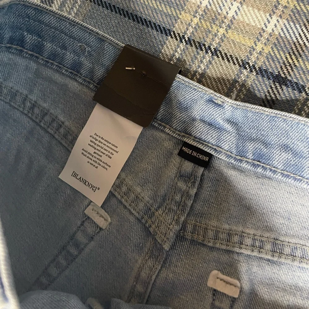 NEW BlankNYC The Essex Classic Cut Off Jean Shorts